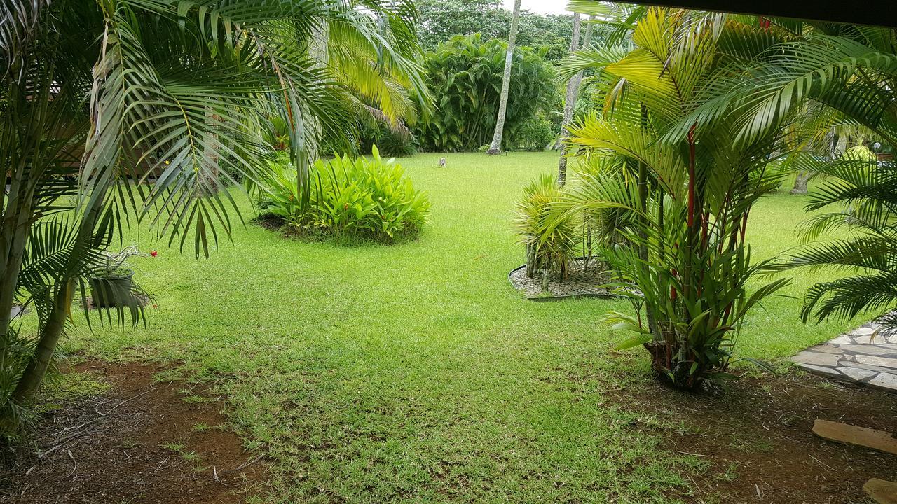 Villa Manaora Taravao Exterior photo